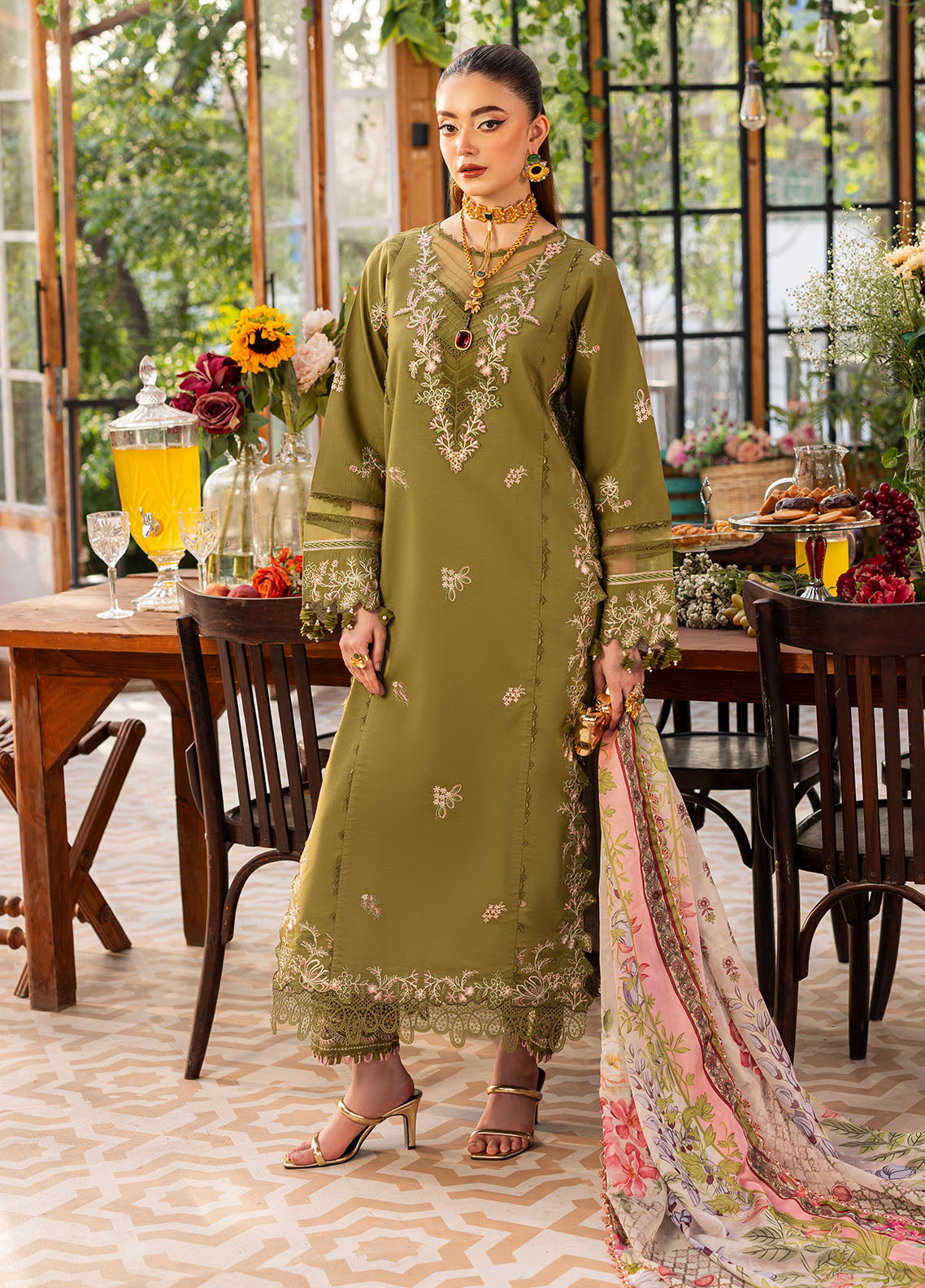 CT22002 Jardin - Roses De Feu | Unstitched Lawn | 3 Piece