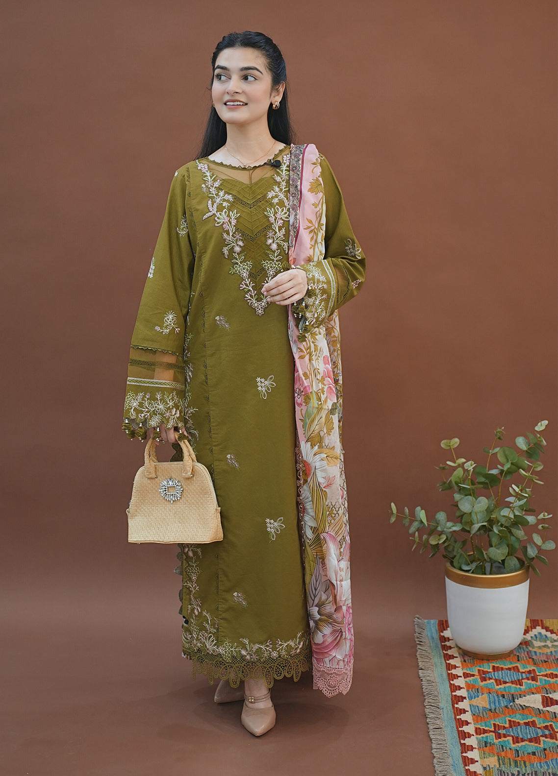 CT22002 Jardin - Roses De Feu | Unstitched Lawn | 3 Piece