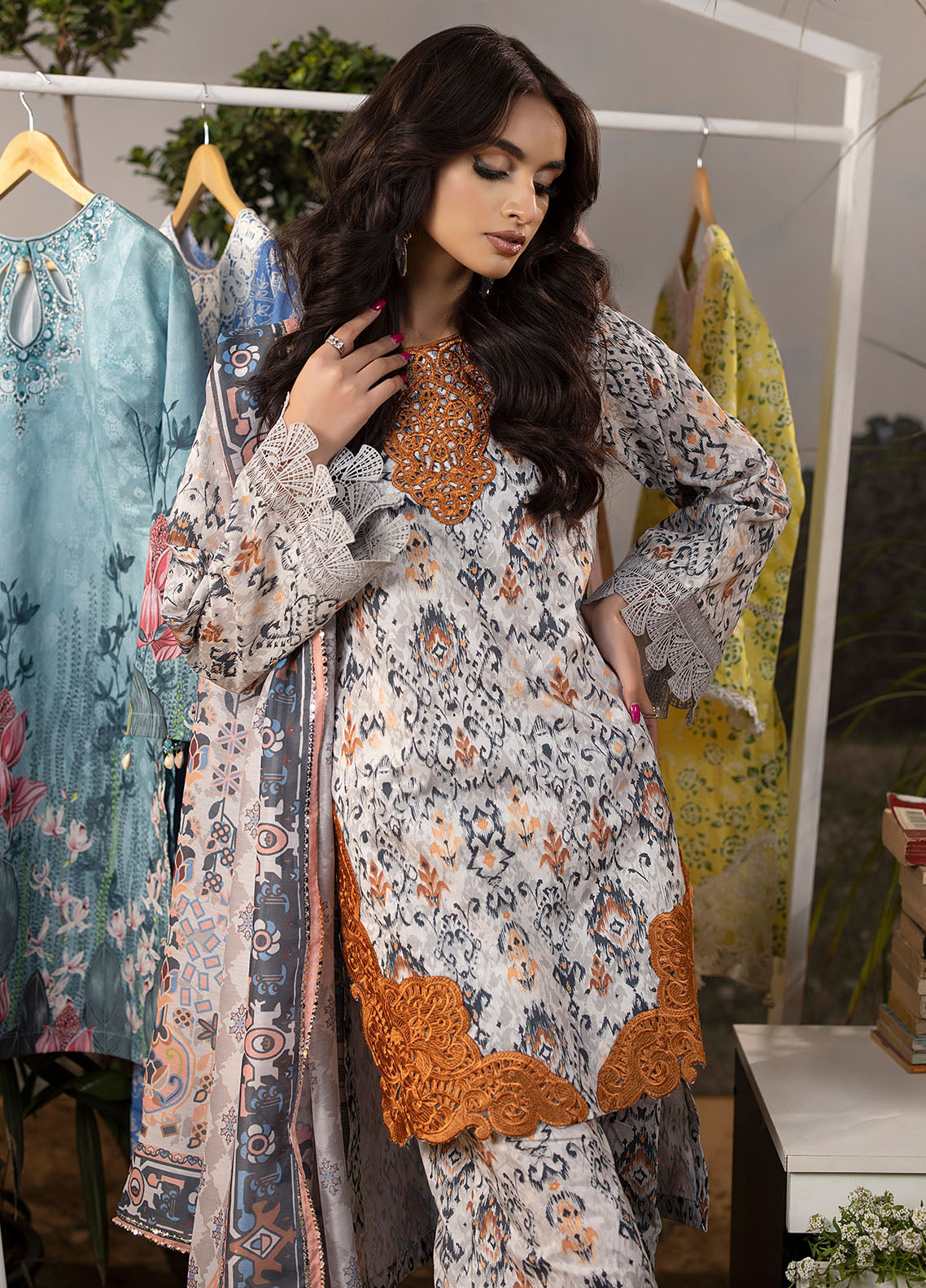 CT-9009 Silver Mist - Mehr | Unstitched | 3 Piece