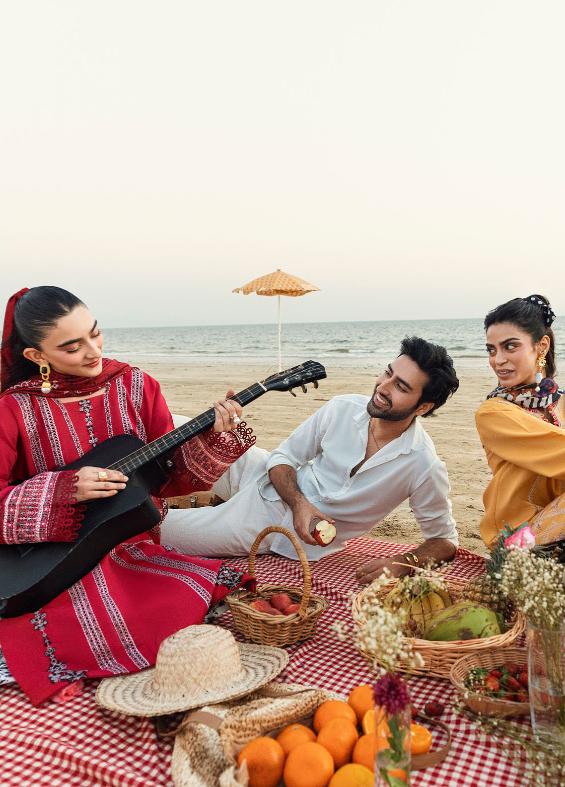 CT -20004 INA - Yaariyan