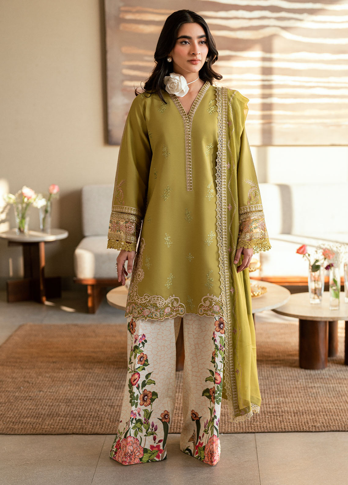 CT -20002 NIEVE - Yaariyan
